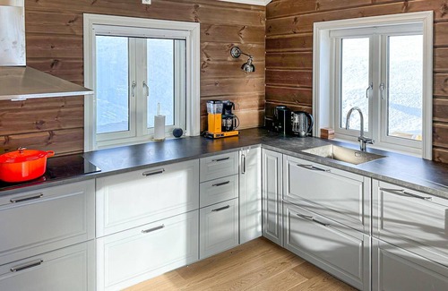 Sor-Aurdal House | Look forward to spectacular views in this inviting vacation home.