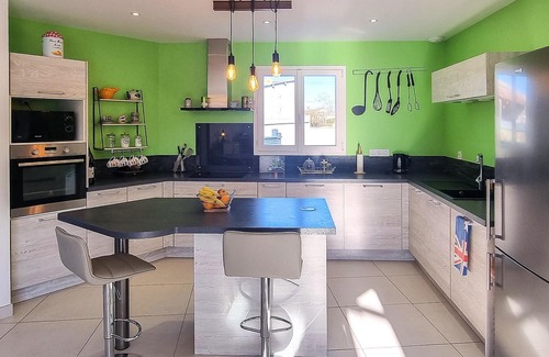 Semussac House | Look forward to spending your vacation in this comfortable vacation home with a pool.