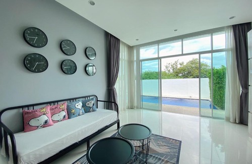 Cha-am Villa | Look jeab pool villa cha-am ลูกเจี๊ยบพลูวิลล่าชะอำ