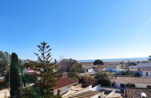 L'Eucaliptus Apartment | Looking at the Sea