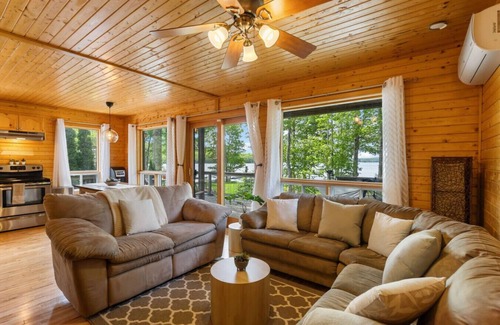 Smiths Corner House | Loon Lodge on the Lake