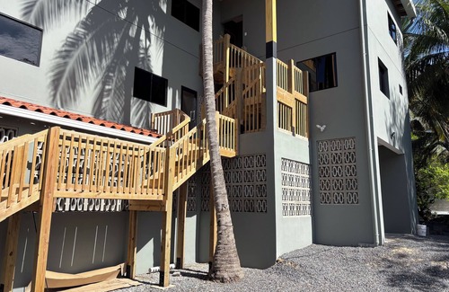 El Zonte Apartment | Lora Loca Inn