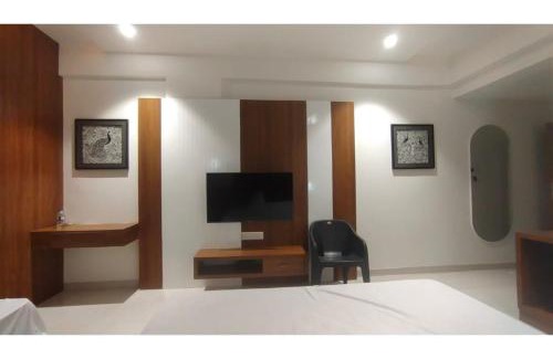 Ambaji Hotel | Lords Eco Inn, Ambaji