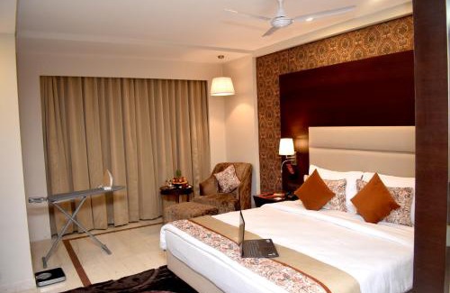 Surat Hotel | Lords Plaza Surat