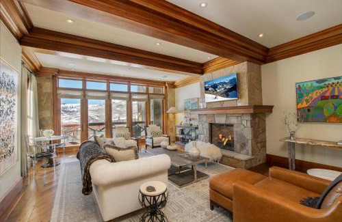Mountain Village Apartment | Lorian 4 TRUE Ski-In Ski-Out Resort Condo 4Bd 3.5Ba - Sleeps 12