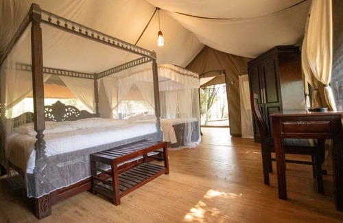 Talek Cabin | Lorian Safari Camp