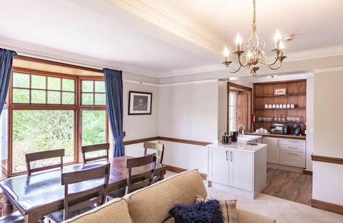 Taynuilt Cottage | Lorimer Apartment - an apartment that sleeps 2 guests in 1 bedroom