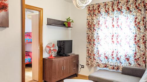 Jaen Apartment | Los Caňos II - Calm home with parking