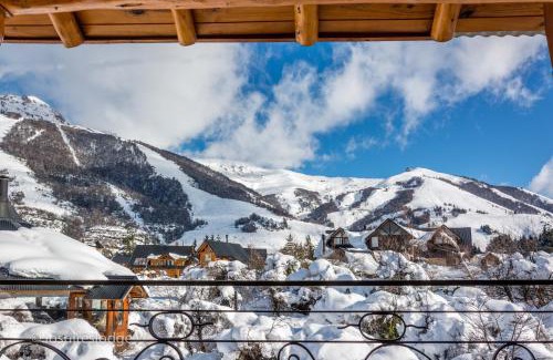 Villa Catedral Cabin | Los Nires Lodge Cerro Catedral