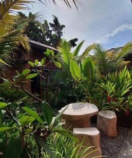 Seremban House | Lot2990 Seremban 3 Homestay by SkyLimit Suites