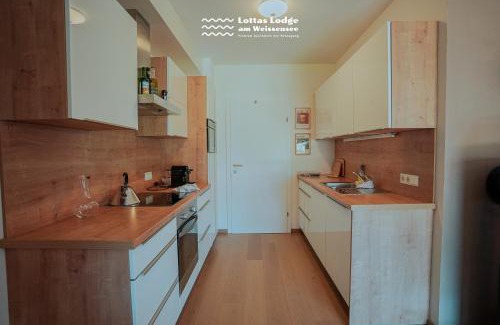 Weissensee Apartment | Lottas Lodge am Weissensee - Exklusive Ferienwohnung mit privatem Seezugang
