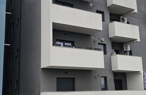 Ghiroda Apartment | Lotus apartament amplasat la intrare in Timisoara la 2 km de aeroport