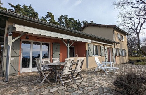 Sugeres Villa | Loue Grande Maison 10 Couchages