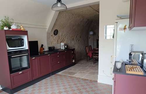 Nazelles-Negron House | Loue Maison au Coeur des Châteaux de la Loire, Semi-troglodyte, Piscine