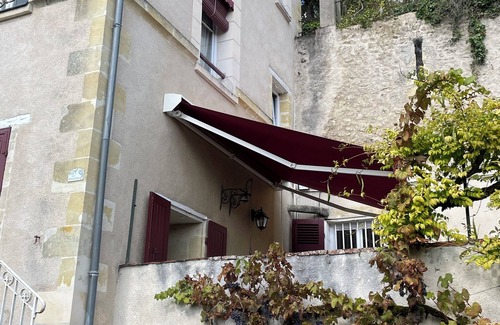 Nazelles-Negron House | Loue Maison au Coeur des Châteaux de la Loire, Semi-troglodyte, Piscine