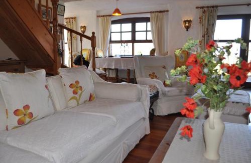 Lecemy House | Lough Eske Retreat