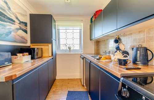 Llantwit Major House | Lougher-Moor - Three Bedroom House, Sleeps 5