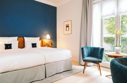 Nienstedten Hotel | Louis C. Jacob, Hamburg, Autograph Collection