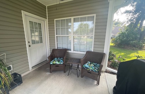 Dock Junction House | Louise's Coastal Cottage - Pet Friendly. 15 min to St. Simons