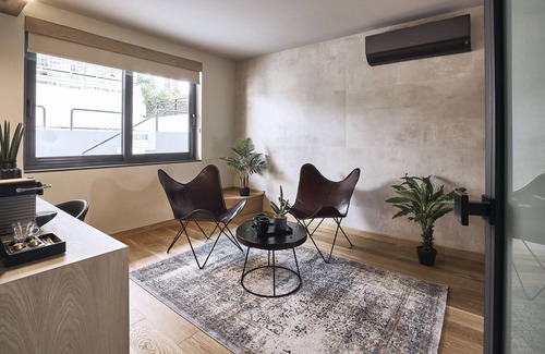 Glyfada Bed & Breakfast | Lounge - Deluxe Double Room in Glyfada