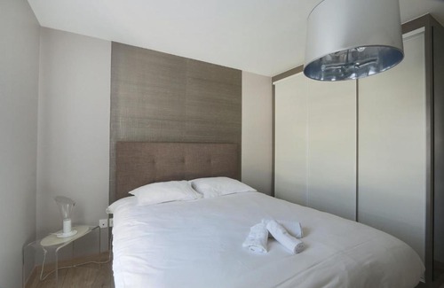 La Fuye-Velpeau Apartment | Lounge T3# garedeTours #standing
