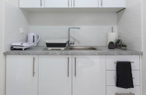 Loutraki-Agioi Theodoroi Apartment | Loutraki Getaway - Cozy and Quiet Nest