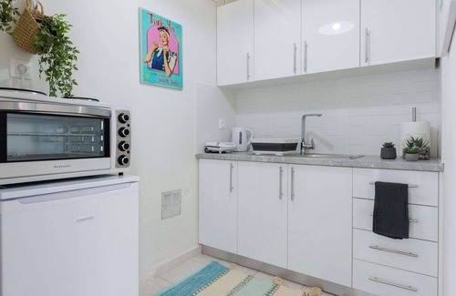 Loutraki-Agioi Theodoroi Apartment | Loutraki Getaway - Cozy and Quiet Nest