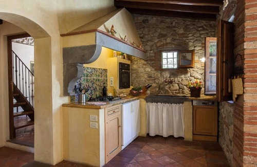 Sesto Fiorentino Apartment | Lovely Apartment with private patio