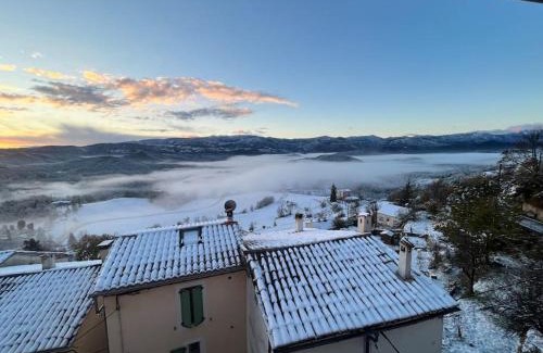 La Penne Apartment | Love and spa vue montagne