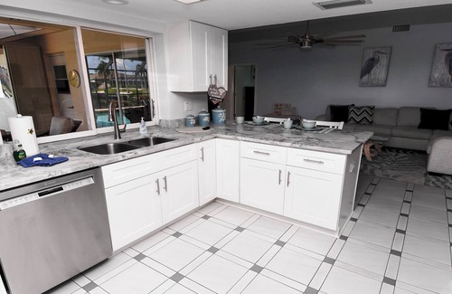 Fort Myers Villa | Love Bird–Canalfront heated pool pet friendly
