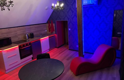 Bonnetable Apartment | Love room avec jacuzzi privé