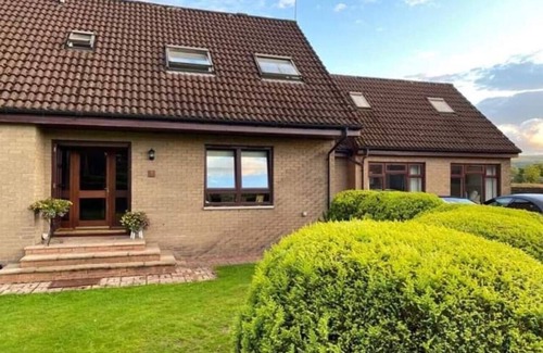 Auchengray House | Lovely 1-Bed House in Stirling