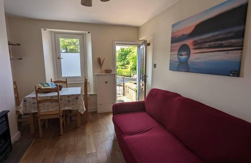 St Bees Cottage | Lovely 2-bed Cottage in Saint Bees 'Ca Lola'