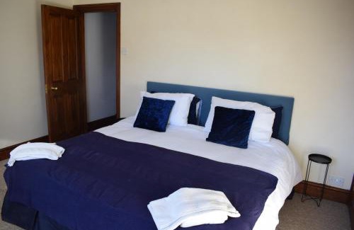 Maidstone Apartment | Lovely 2 bedroom duplex apartment, Maidstone sleeps 5