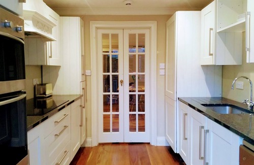Blackheath Apartment | Lovely 2-bedroom heathside flat in great location