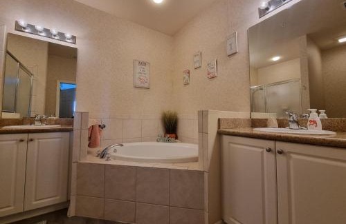 Naples Apartment | Lovely 2-Bedroom plus Den Condo in Greenlinks Resort