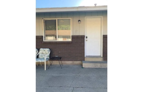 Washington Terrace House | Lovely 2 bedroom with free private carport parking and private patio
