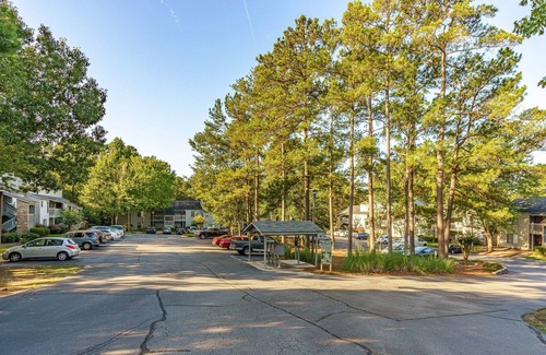 Harbison Condo | Lovely 2 BR Condo with Adventure & Shopping Near!
