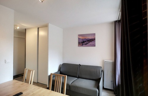 Les Bruyeres Apartment | Lovely 2-room for 4, ski-in/ski-out, Bruyères area, Les Menuires