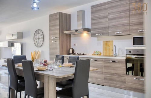 Marsalforn Apartment | Lovely 2BR Apt with Private Balcony in Marsalforn