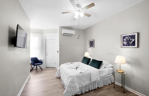 Spruce Hill Apartment | Lovely 2br In Univ City