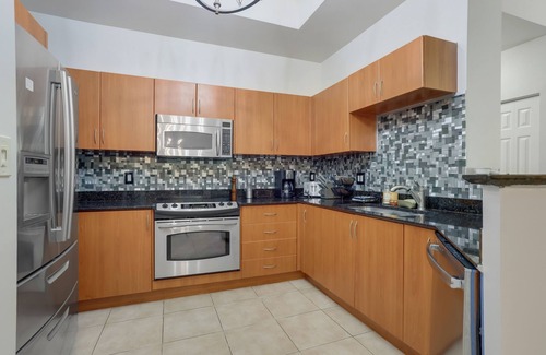 Lantana Condo | Lovely 2Br. Penthouse - resort style!