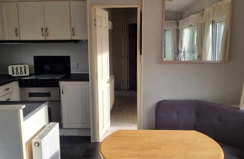 Llanfair Caereinion Villa | Lovely 3-Bed Caravan in Foel, Welshpool