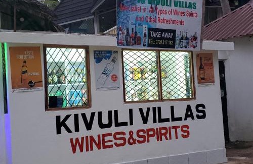 Galu Beach Villa | Lovely 3 Bed room Villa in Diani Beach with pool