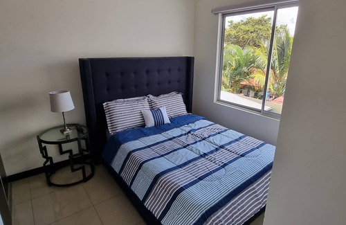 Desamparados Apartment | Lovely 3 bedroom condo with pool & gym