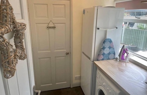 Alfreton House | Lovely 3BD Home in the Heart of Morton