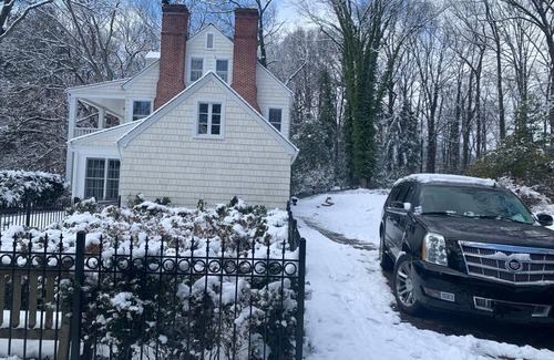 Owings Mills House | Lovely 4-bedroom estate in brilliant Owings Mills n23 miles from John Hopkins