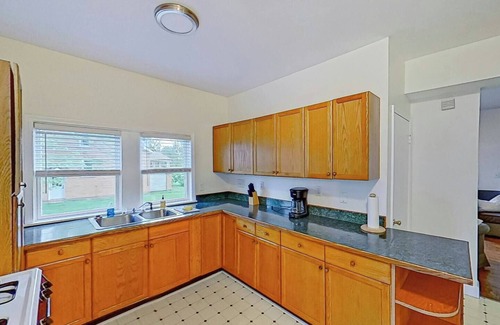 Lexington House | Lovely 4-bedroom house in Lexington with AC and WiFi