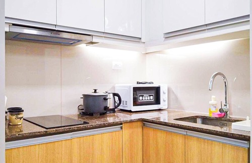 Tambo Apartment | Lovely and Luxurious 3-bedroom with Pool View across Okada Manila near Airport