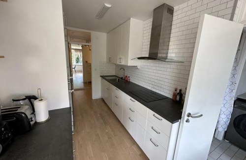 Vastra Frolunda Apartment | Lovely and modern apartment